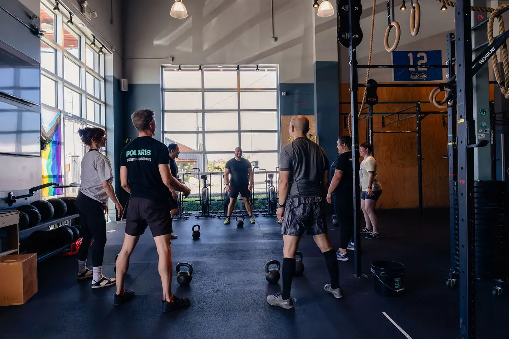 Members training together in a group class at Polaris Strength & Conditioning
